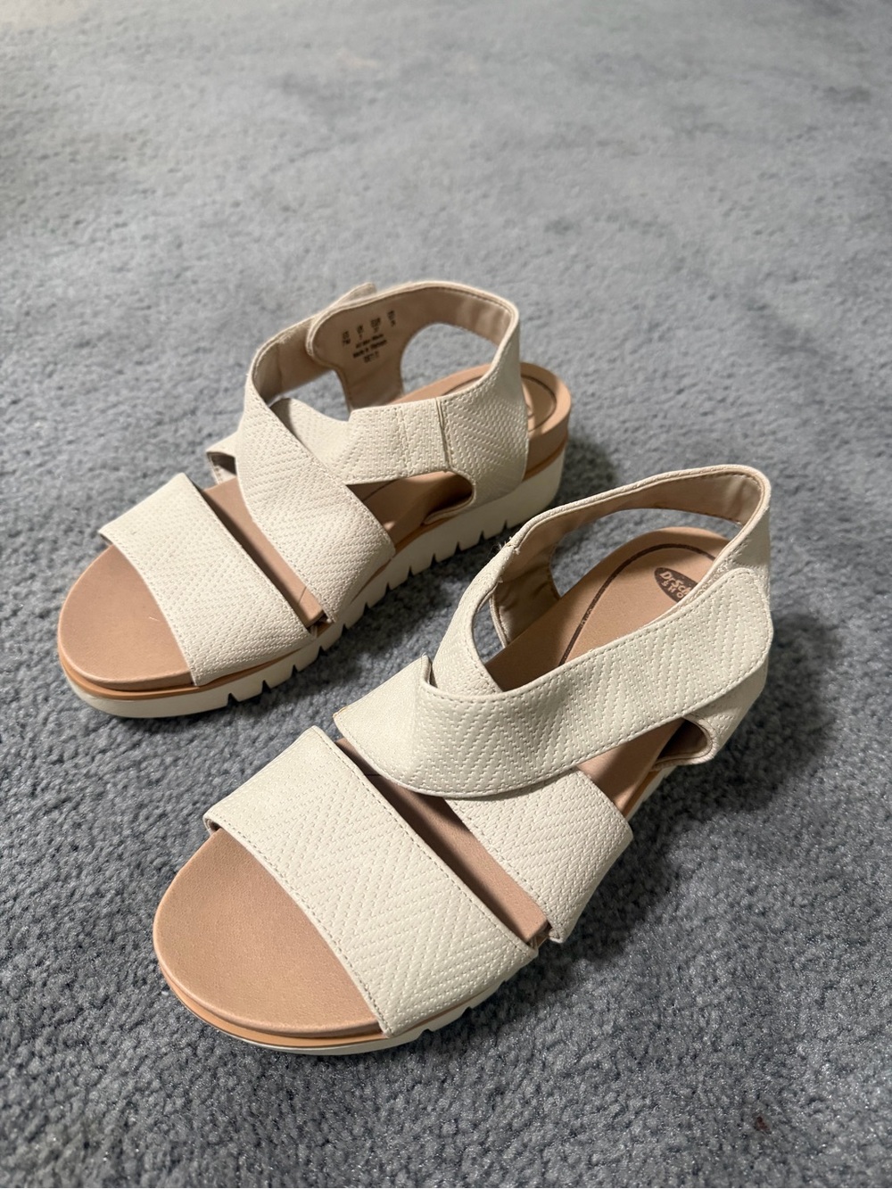 Dr. Scholl's Off-White Textured Crossover Strap Sandals